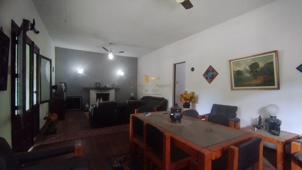 Casa à venda com 3 quartos, 2524m² - Foto 3