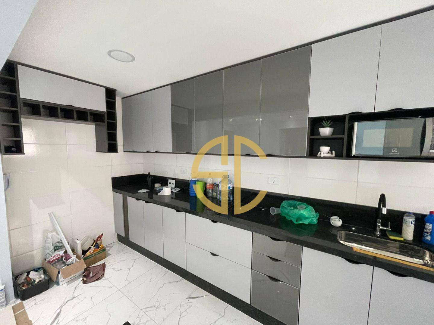 Apartamento à venda com 2 quartos, 77m² - Foto 12