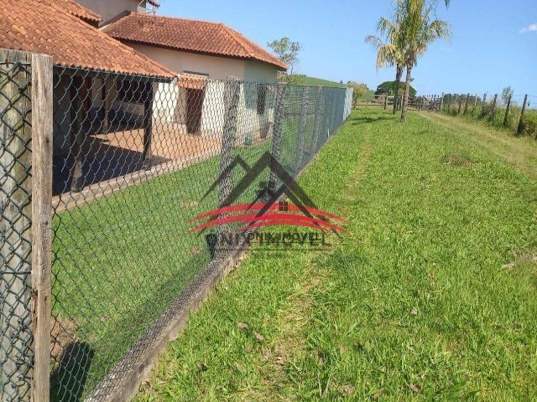 Sítio à venda com 3 quartos, 400m² - Foto 4