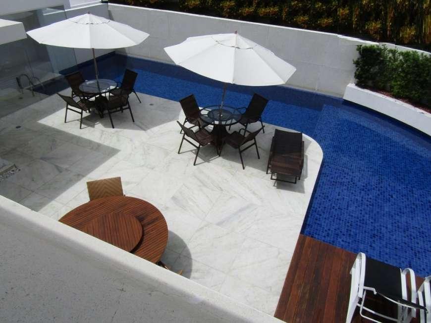 Casa de Condomínio à venda com 4 quartos, 320m² - Foto 2