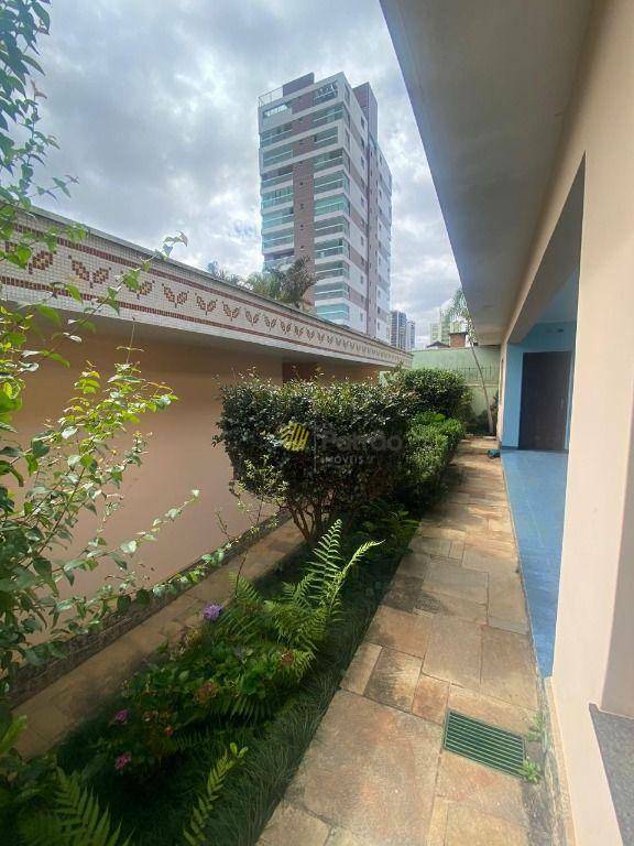 Casa à venda com 4 quartos, 628m² - Foto 33