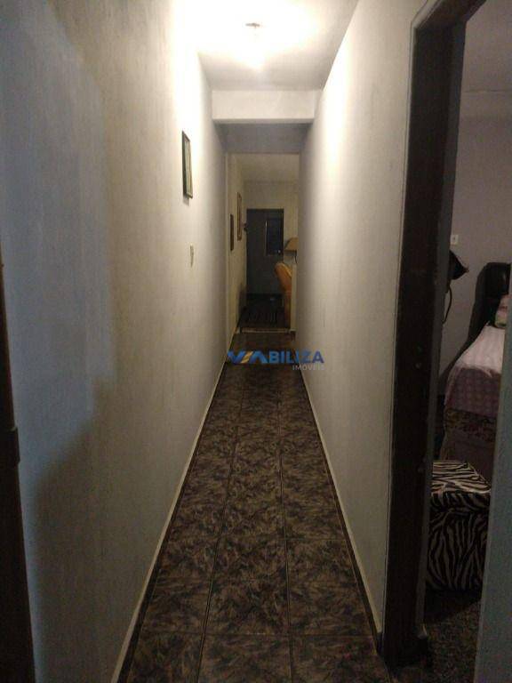 Sobrado à venda com 4 quartos, 200m² - Foto 27