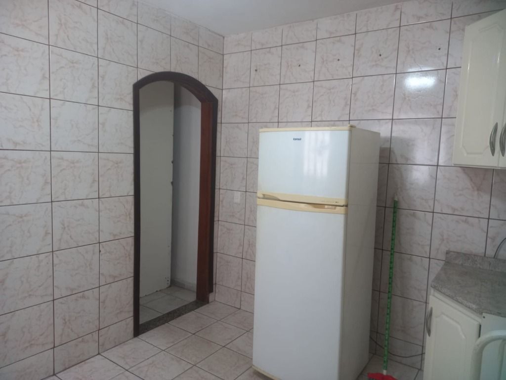 Casa à venda com 2 quartos, 300m² - Foto 26