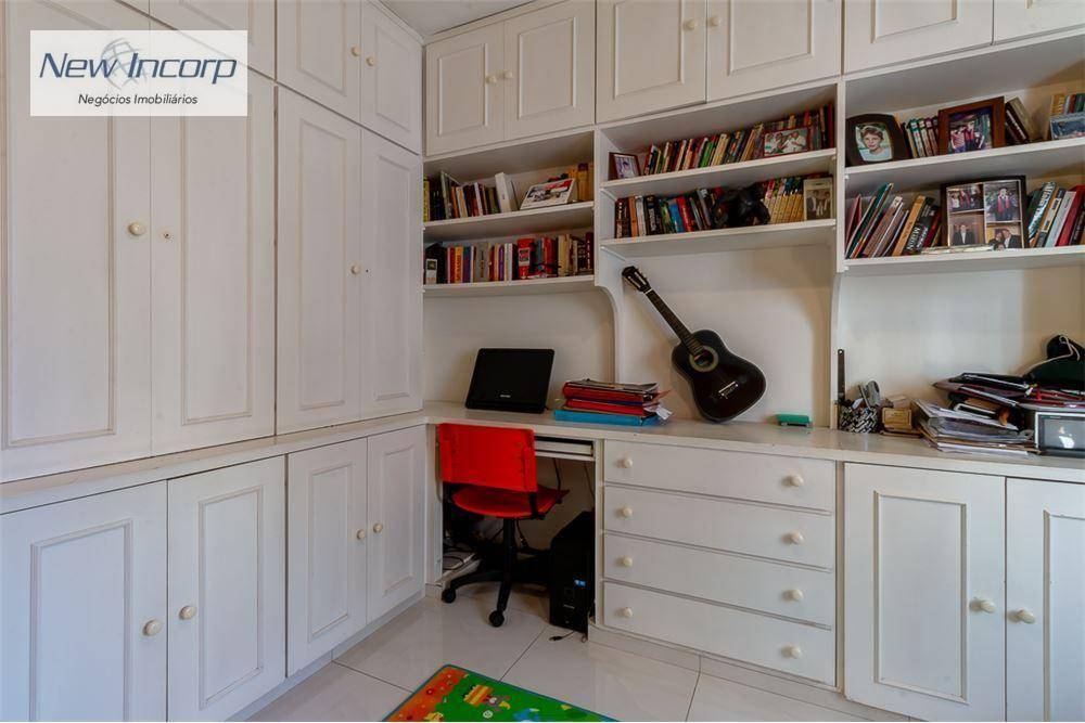 Apartamento à venda com 3 quartos, 191m² - Foto 12