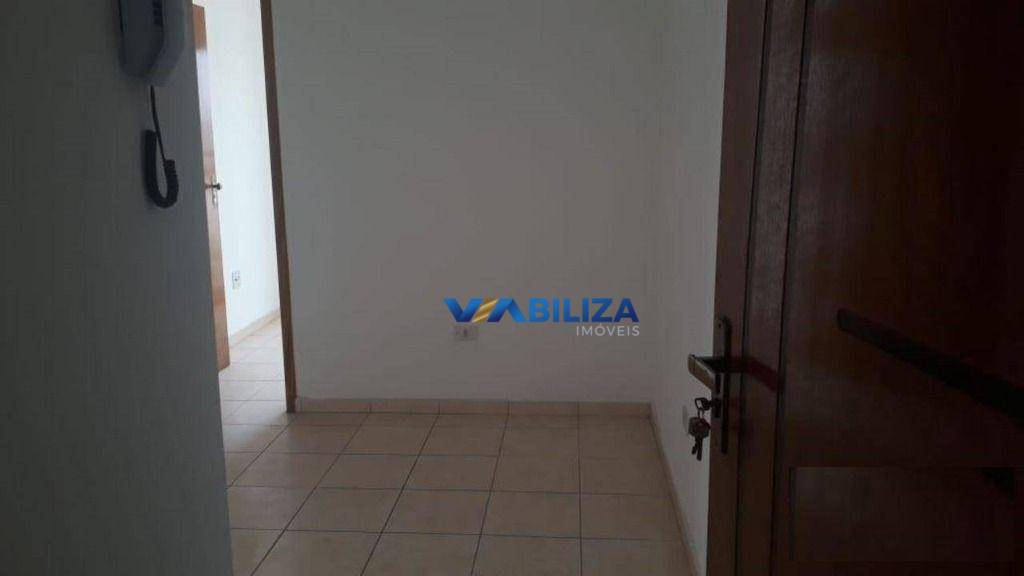 Apartamento à venda com 1 quarto, 40m² - Foto 2