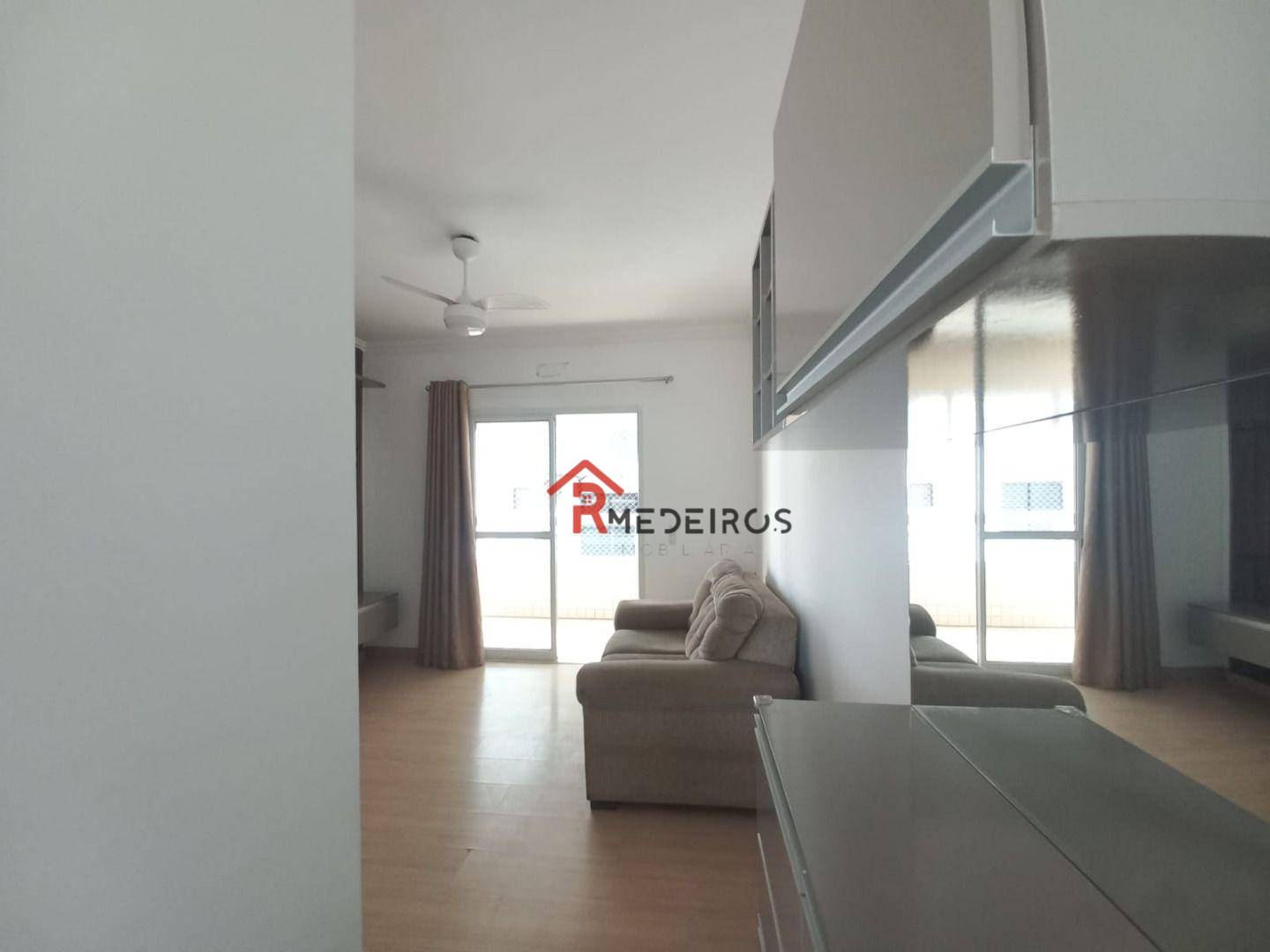 Apartamento à venda com 2 quartos, 73m² - Foto 2