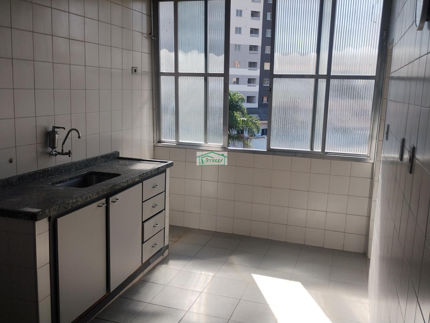 Apartamento à venda com 2 quartos, 65m² - Foto 2