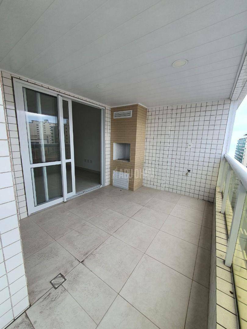 Apartamento à venda com 3 quartos, 133m² - Foto 1