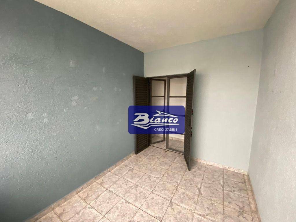 Sobrado à venda e aluguel com 4 quartos, 250m² - Foto 37