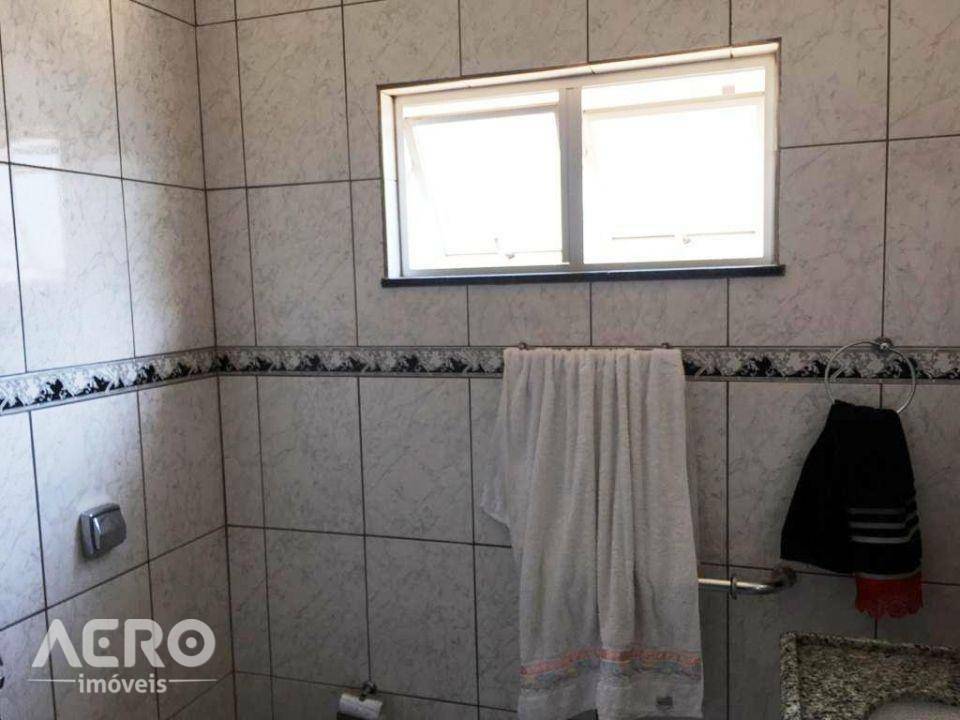 Casa à venda com 3 quartos, 233m² - Foto 21