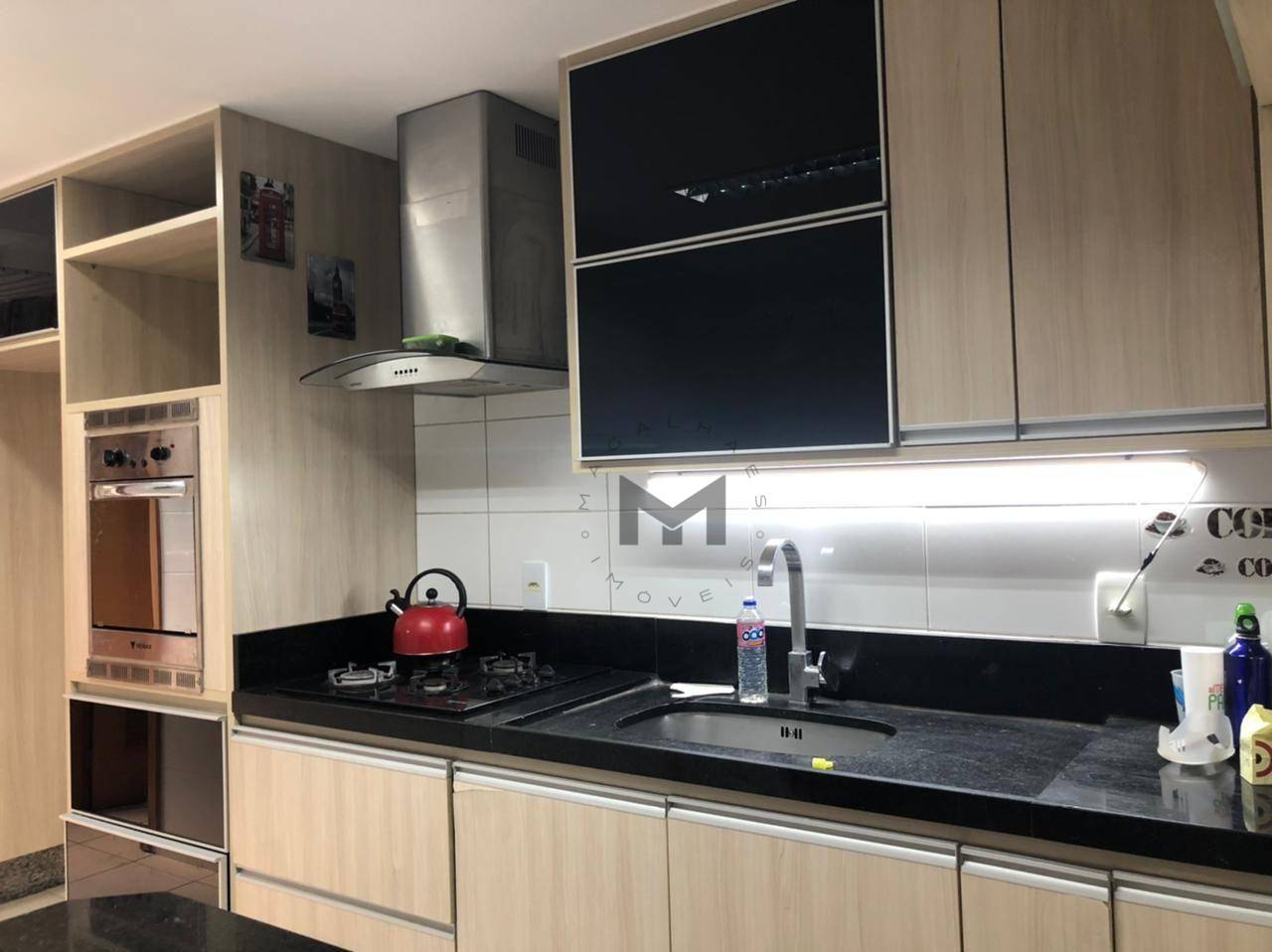 Apartamento à venda com 3 quartos, 90m² - Foto 1