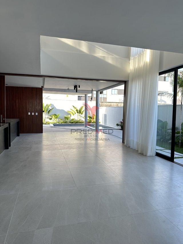 Casa à venda com 4 quartos, 200m² - Foto 1