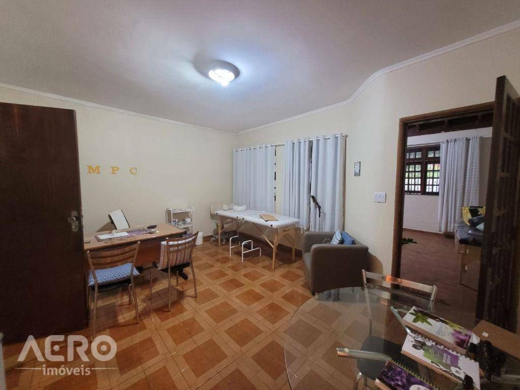 Casa à venda com 3 quartos, 287m² - Foto 5