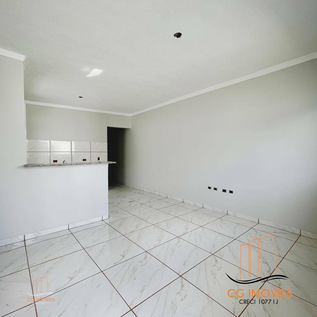 Casa à venda com 1 quarto, 180m² - Foto 2