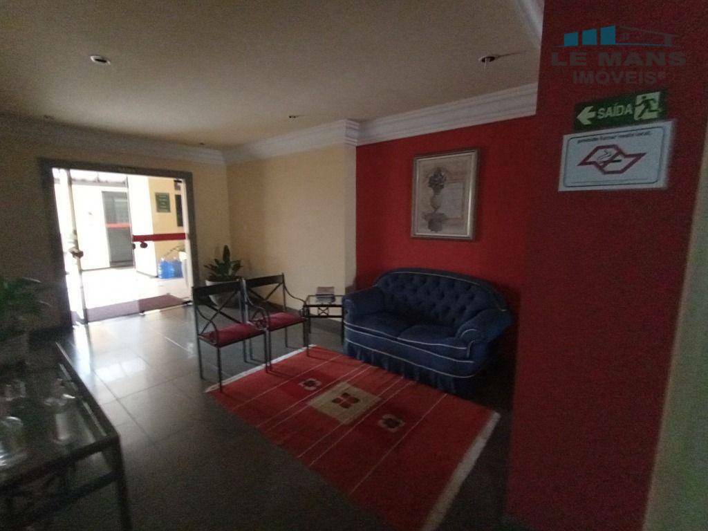 Apartamento à venda com 3 quartos, 74m² - Foto 3