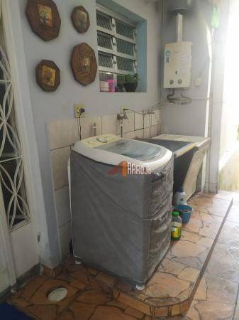 Casa à venda com 3 quartos, 300m² - Foto 10