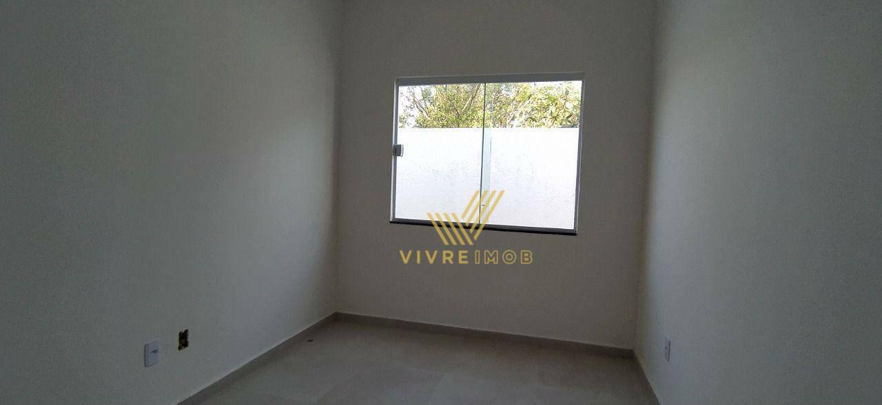 Casa à venda com 3 quartos, 75m² - Foto 8