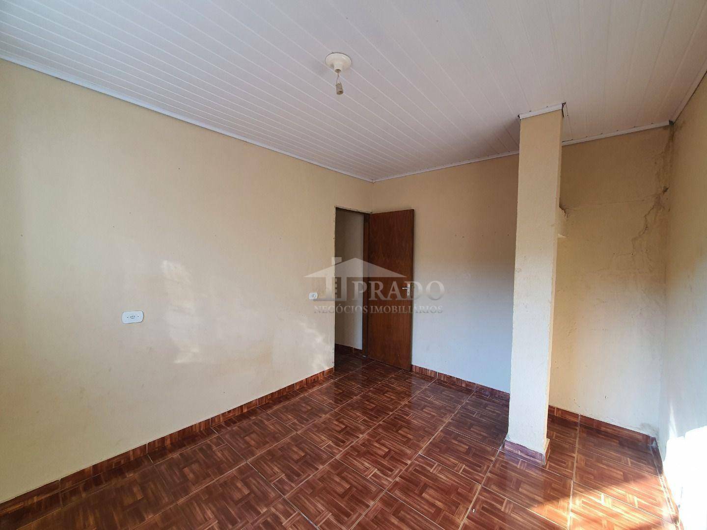 Casa à venda com 5 quartos, 181m² - Foto 11