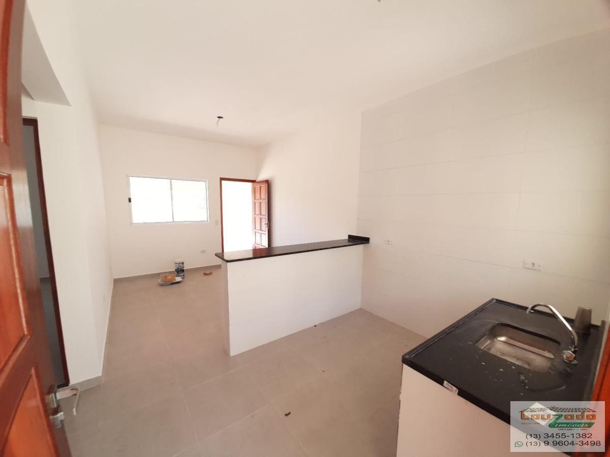 Casa à venda com 2 quartos, 140m² - Foto 2