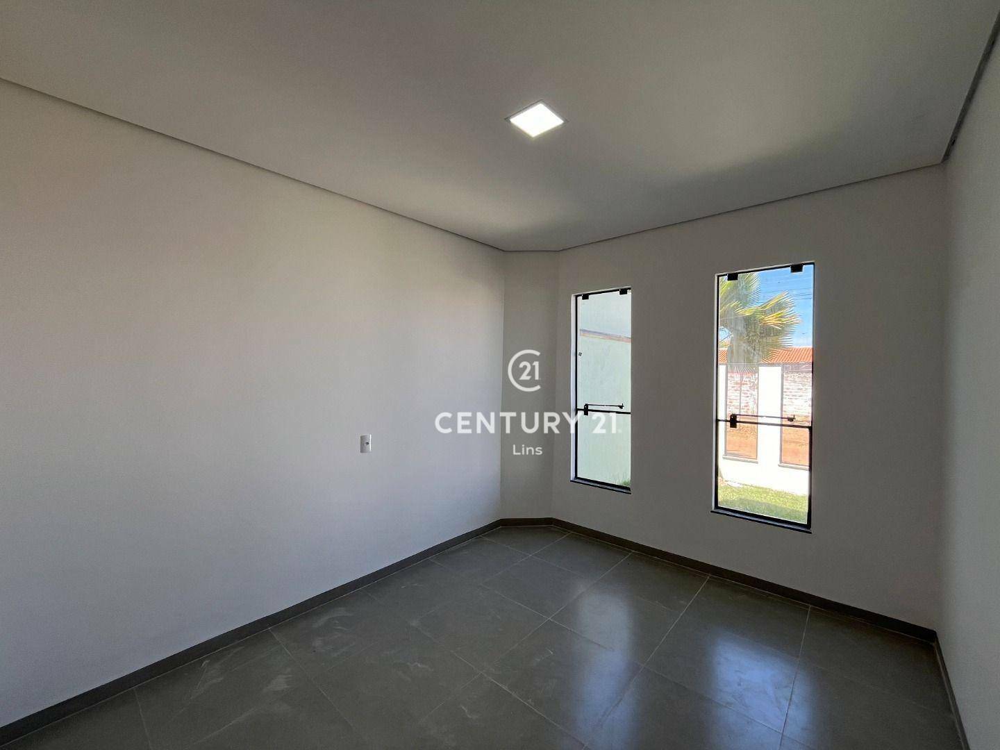 Casa à venda com 2 quartos, 70M2 - Foto 4