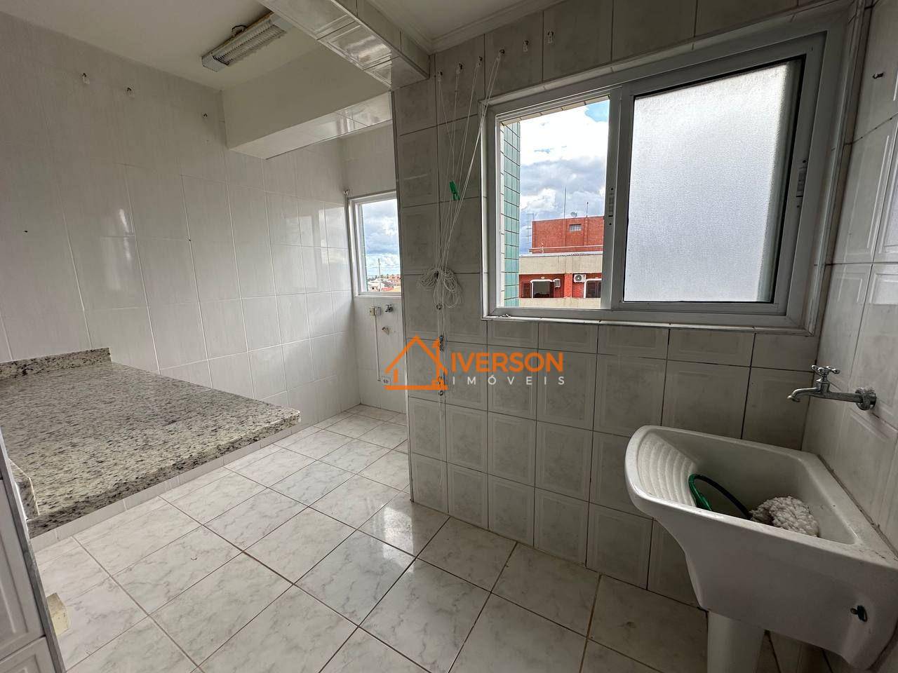 Apartamento à venda com 3 quartos, 131m² - Foto 7