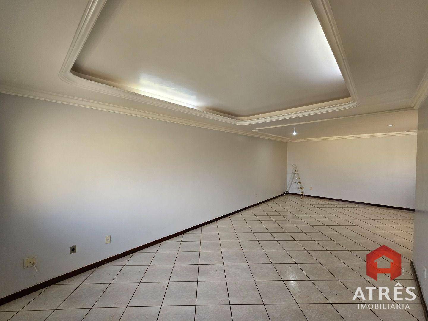 Sobrado para alugar com 5 quartos, 220m² - Foto 2