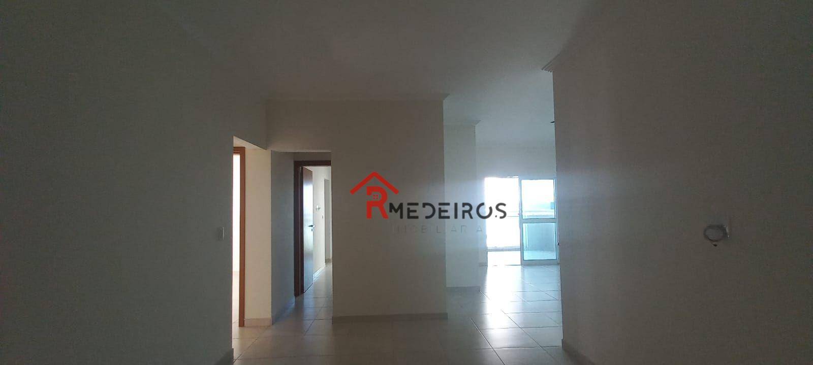 Apartamento à venda com 3 quartos, 126m² - Foto 2