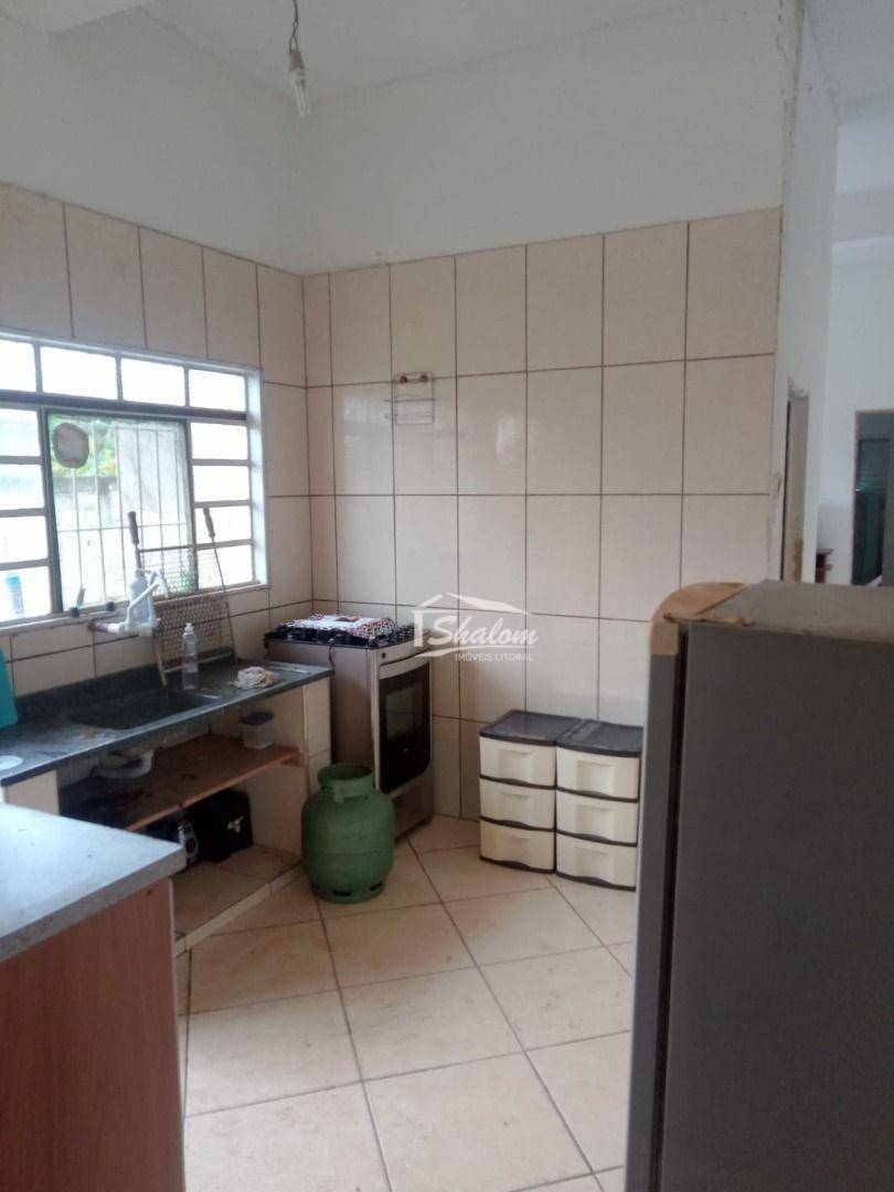 Casa à venda com 2 quartos, 70m² - Foto 7