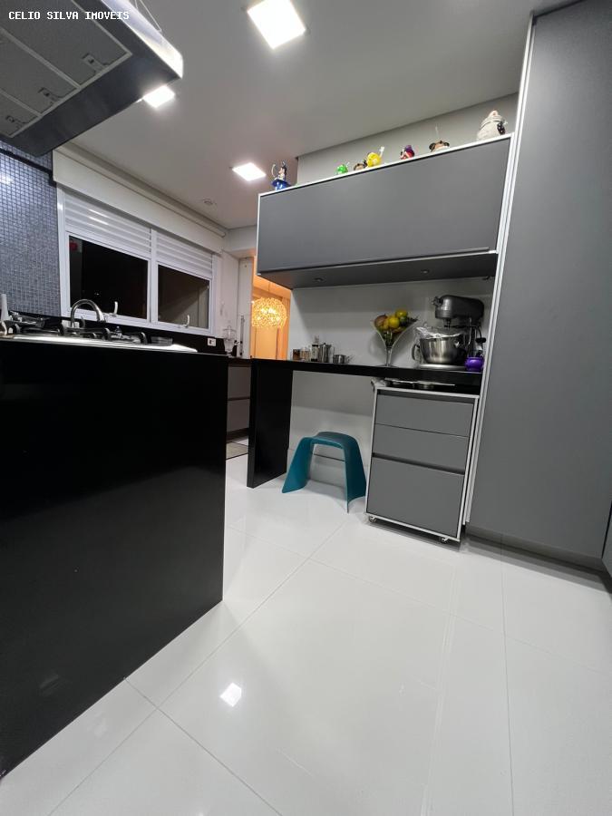 Apartamento à venda com 3 quartos, 156m² - Foto 5