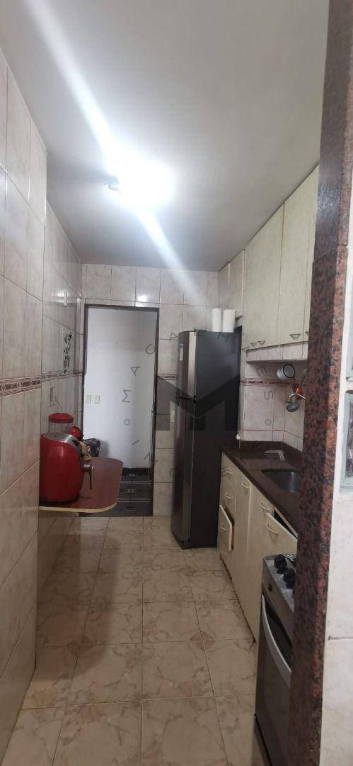 Apartamento à venda com 2 quartos, 60m² - Foto 5