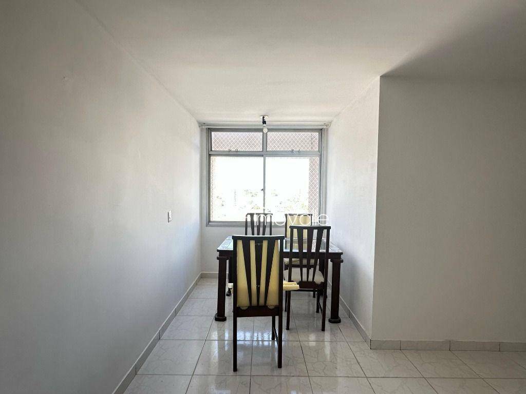 Apartamento para alugar com 3 quartos, 70m² - Foto 19