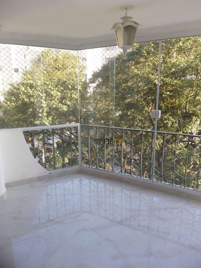 Apartamento para alugar com 3 quartos, 110m² - Foto 2