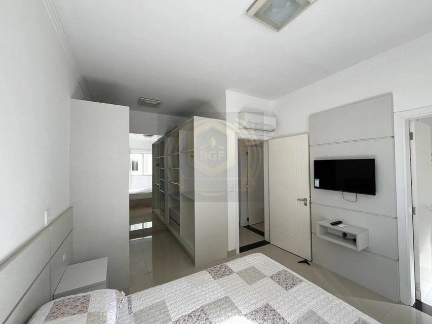 Apartamento à venda com 3 quartos, 135m² - Foto 6