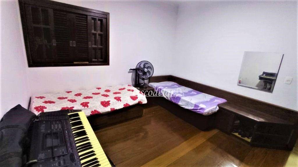 Sobrado à venda com 3 quartos, 200m² - Foto 30