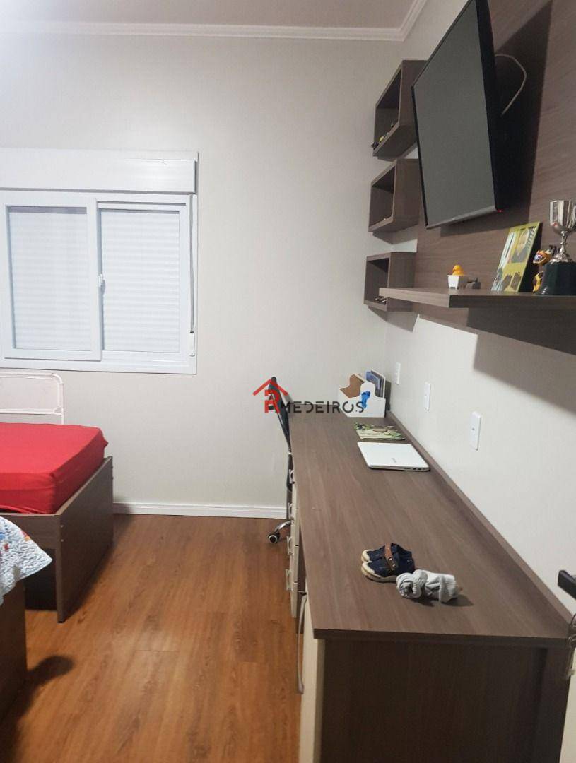 Casa à venda com 3 quartos, 210m² - Foto 17