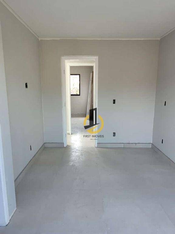 Sobrado à venda com 2 quartos, 120m² - Foto 2