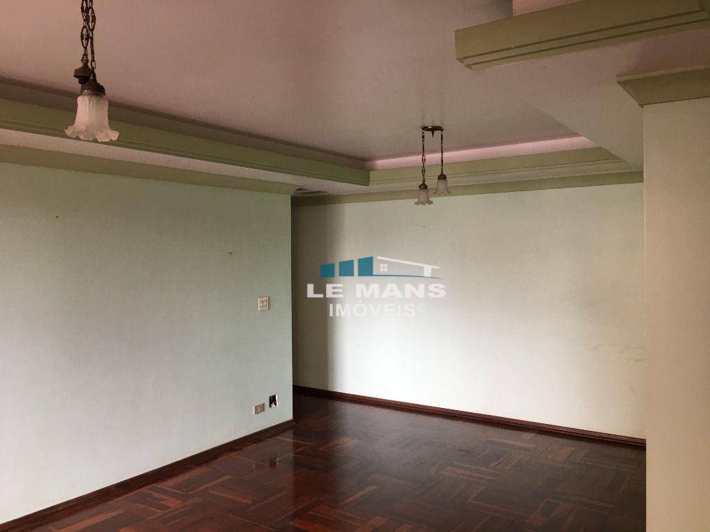 Apartamento à venda com 3 quartos, 127m² - Foto 1