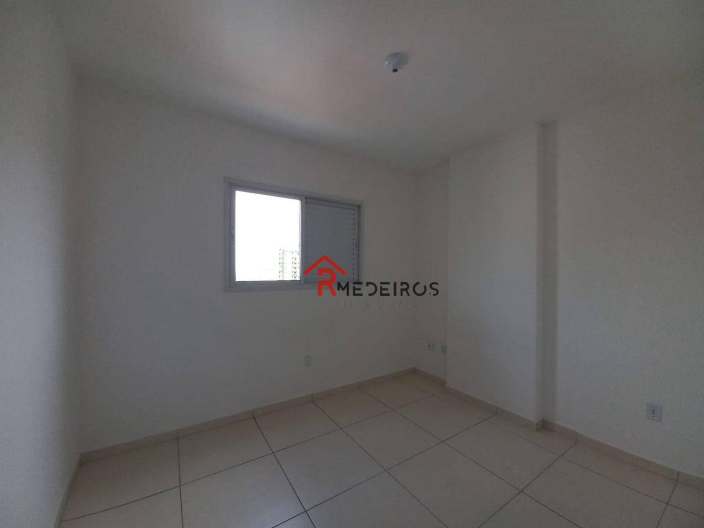 Apartamento à venda com 2 quartos, 66m² - Foto 11