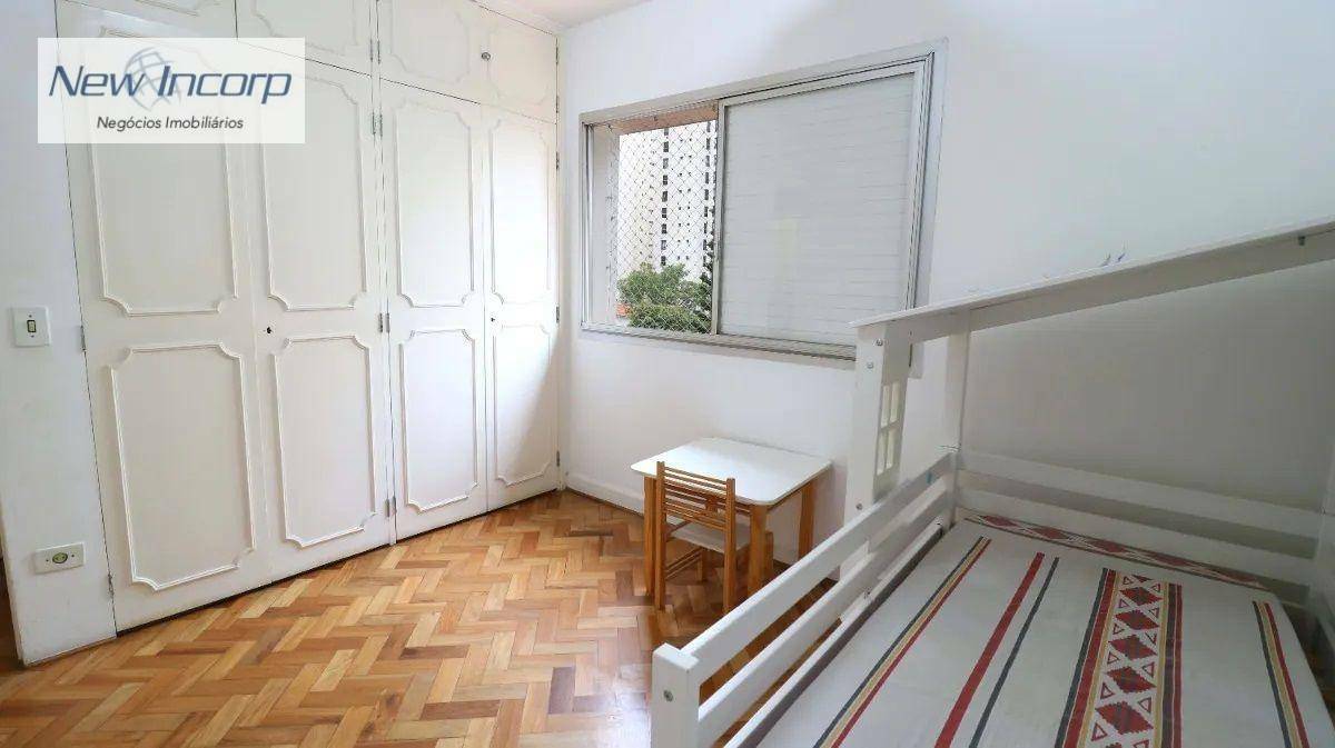 Apartamento à venda com 3 quartos, 107m² - Foto 11