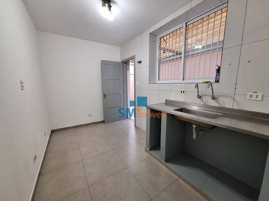 Casa para alugar com 4 quartos, 185m² - Foto 3