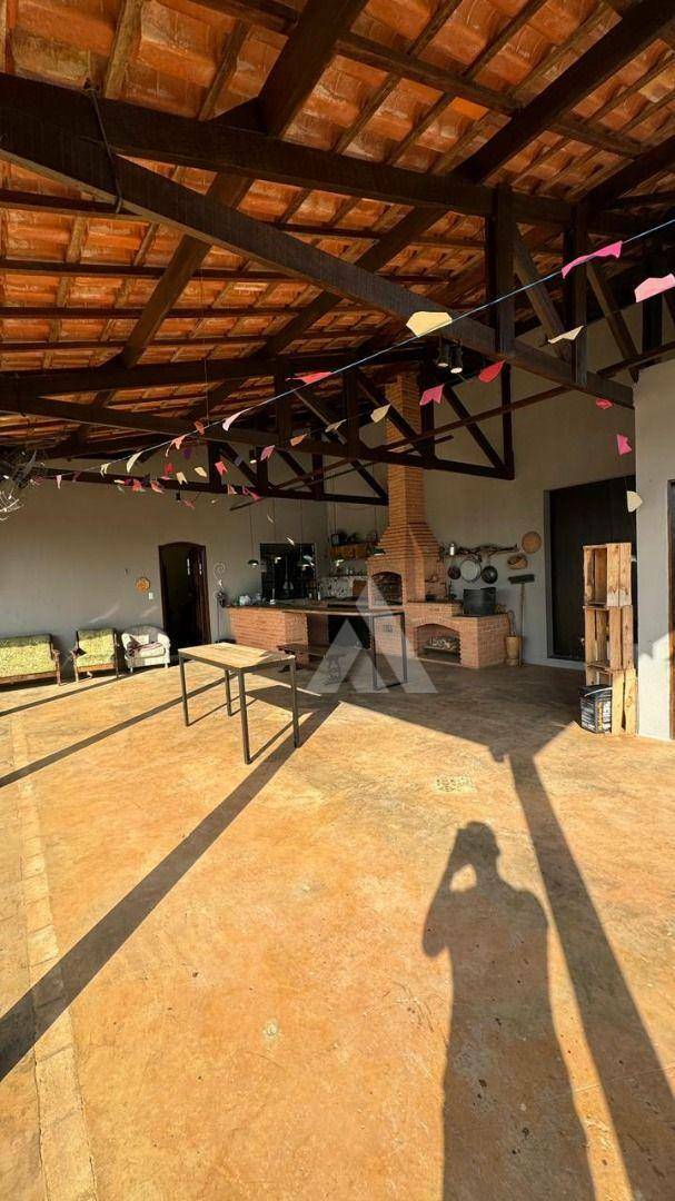 Chácara, 3 quartos, 708 m² - Foto 5