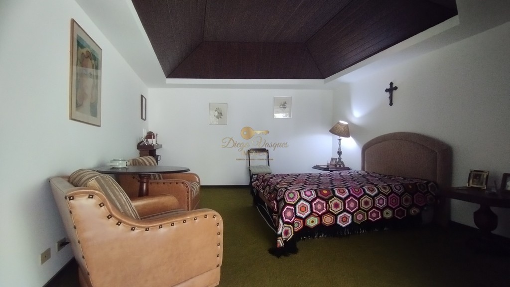 Casa à venda com 5 quartos, 2600m² - Foto 26