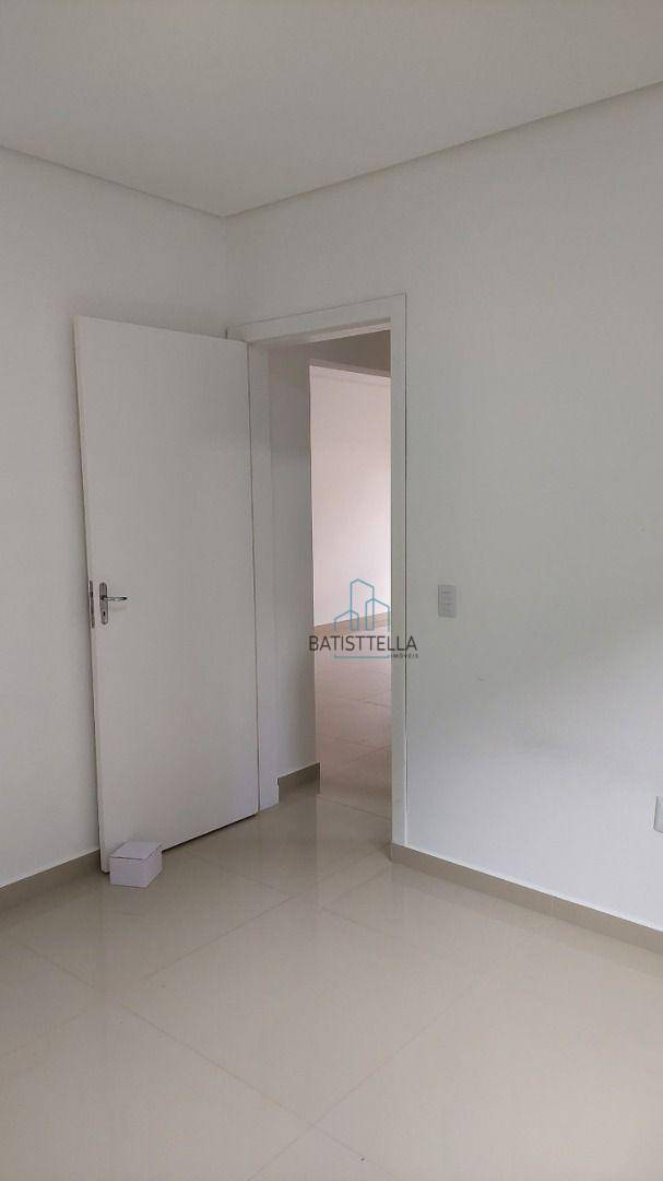 Casa à venda com 2 quartos, 74m² - Foto 15