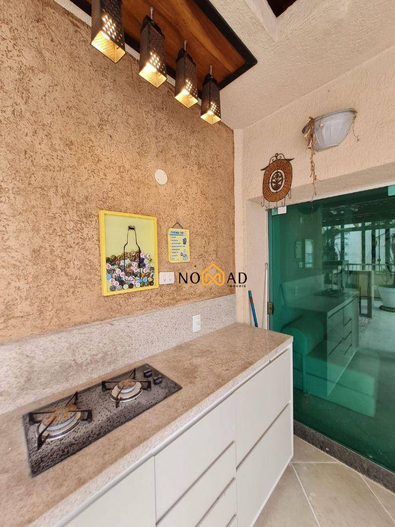 Cobertura, 3 quartos, 220 m² - Foto 2