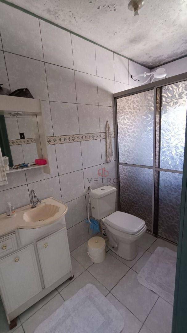 Casa à venda com 5 quartos, 250m² - Foto 9