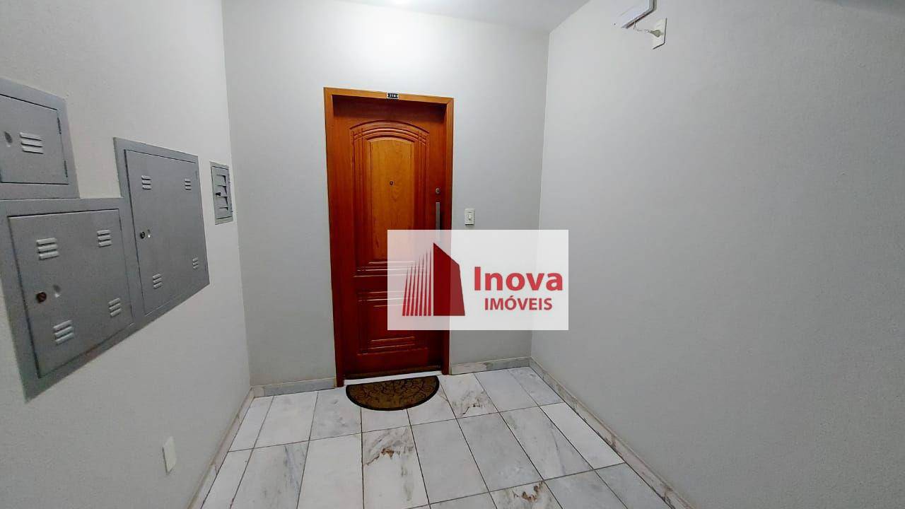 Apartamento à venda com 3 quartos, 100m² - Foto 12