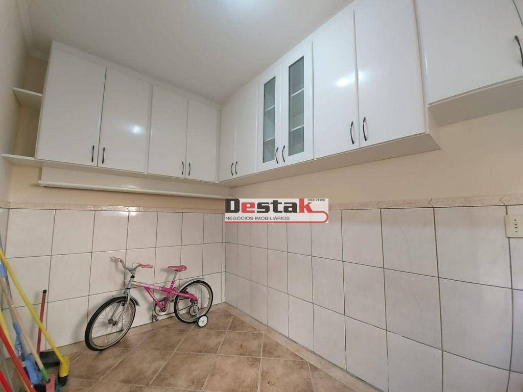 Sobrado à venda com 3 quartos, 240m² - Foto 21