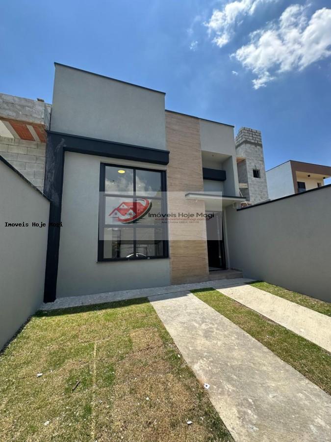 Casa à venda com 3 quartos, 91m² - Foto 1