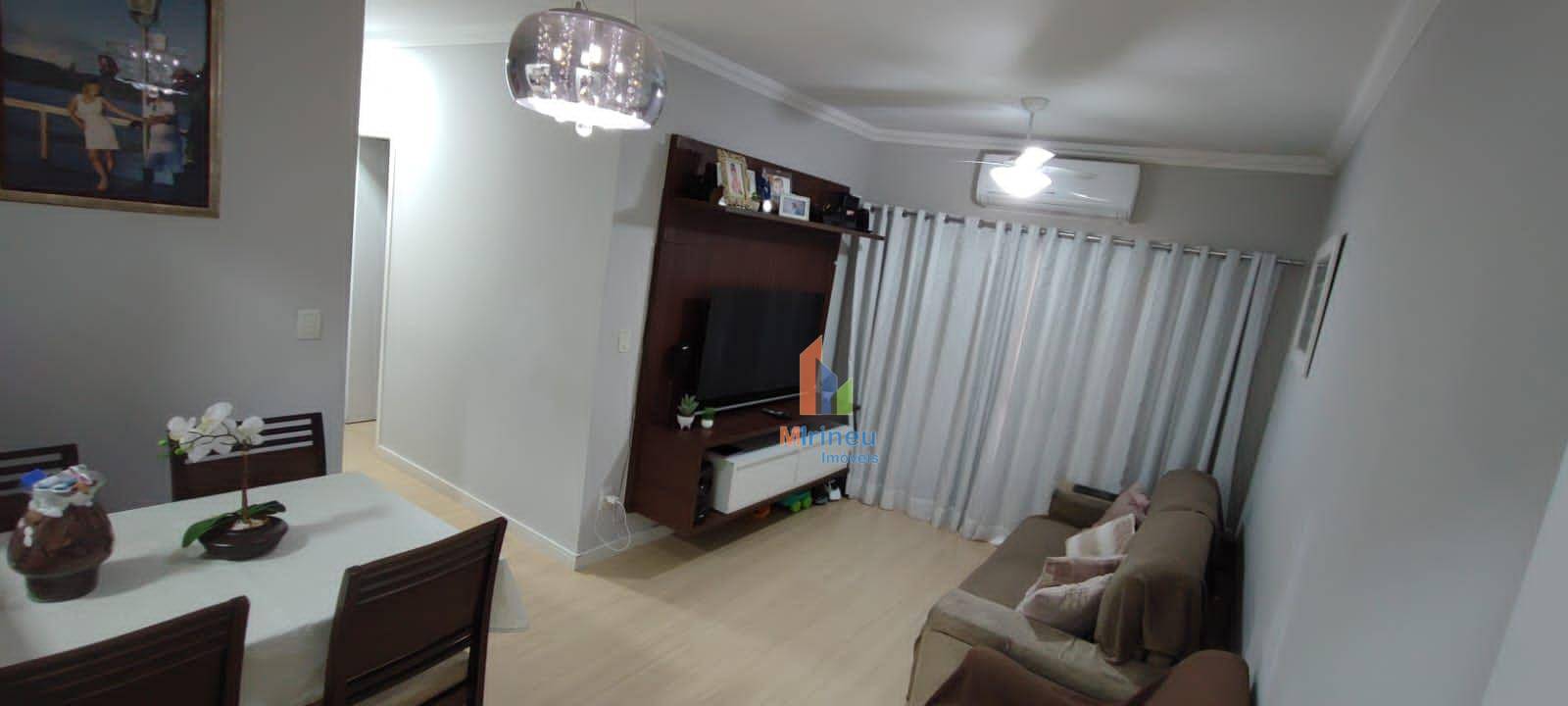 Apartamento à venda com 3 quartos, 77m² - Foto 1