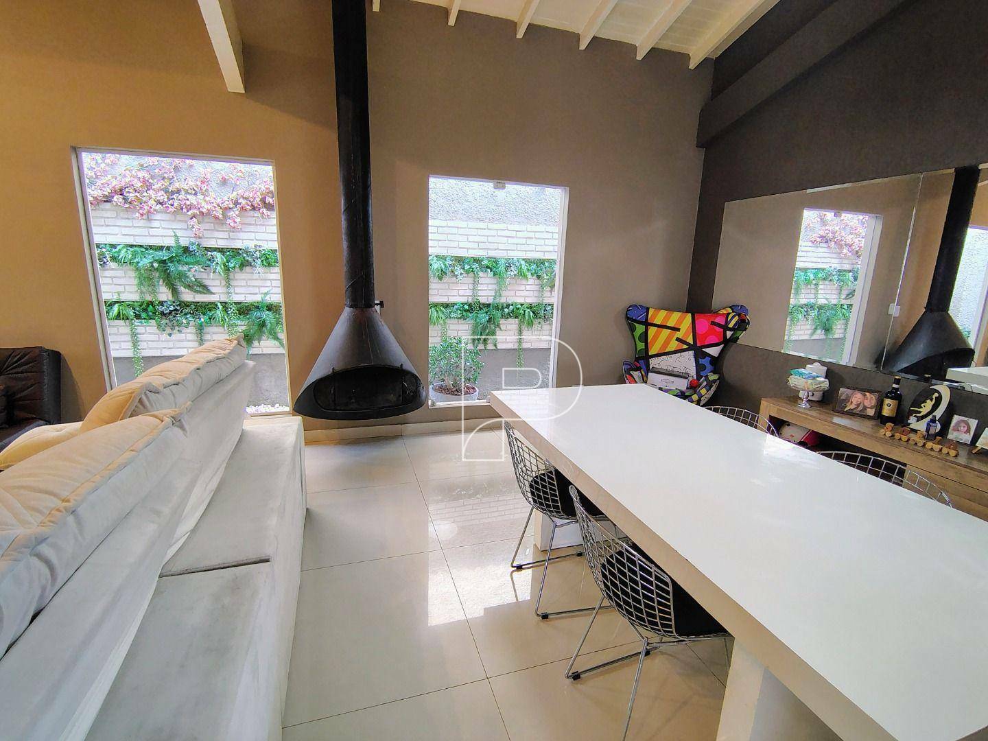 Casa de Condomínio à venda com 3 quartos, 231m² - Foto 7